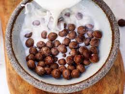 Chocolate cereal and nutrition
