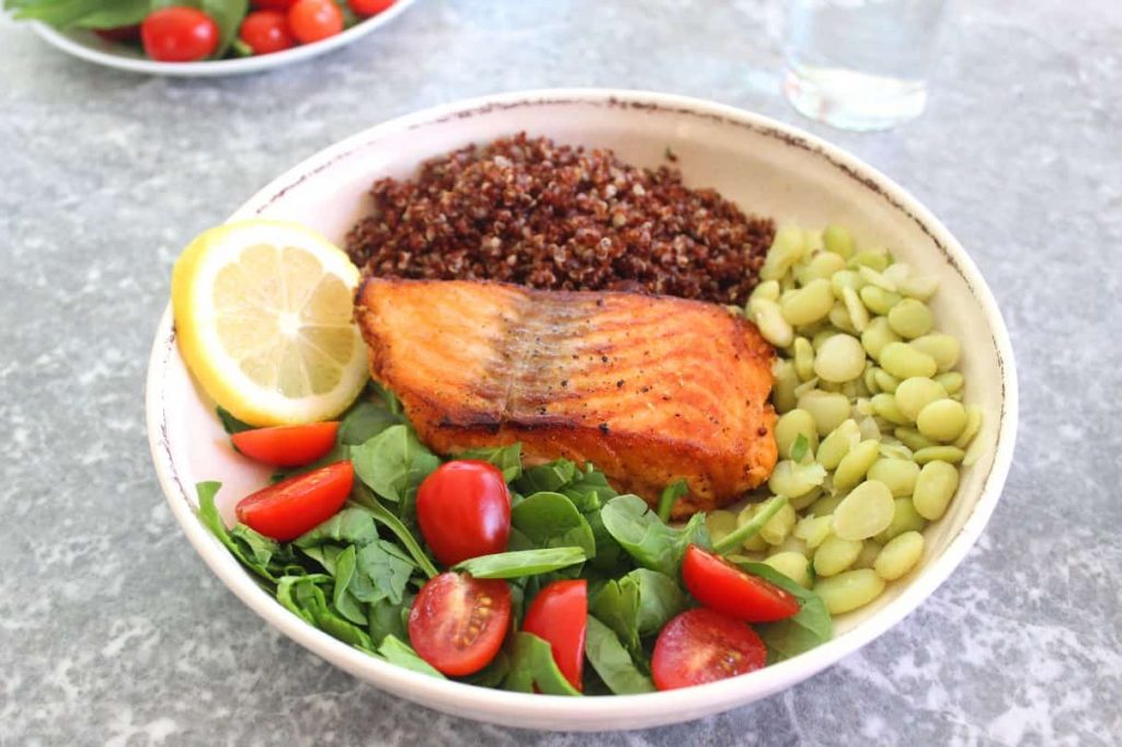 Heart-Healthy Salmon and Quinoa Bowls